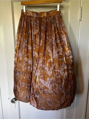 Bailey 44 Pleated Skirt Size Medium Metallic Orange and Tiger